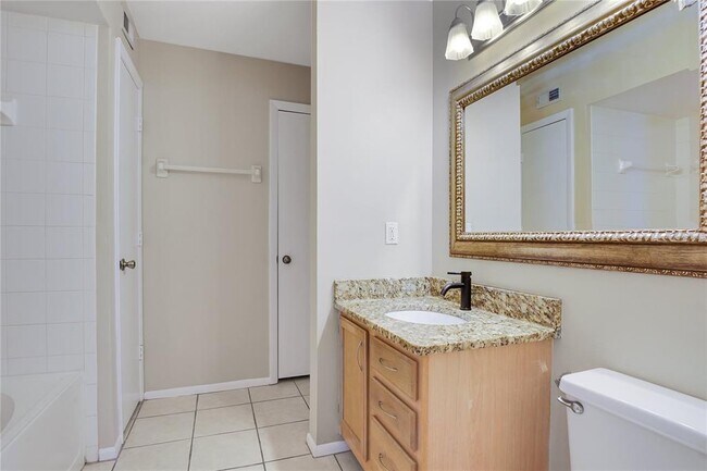 Building Photo - 482 N Pin Oak Pl