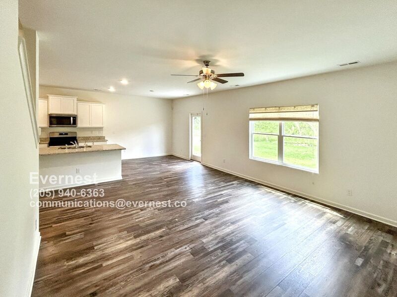 Building Photo - 1301 Chelsea Pk Trl
