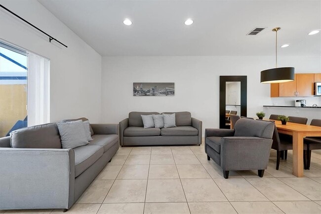 Building Photo - 3011 Red Ginger Rd