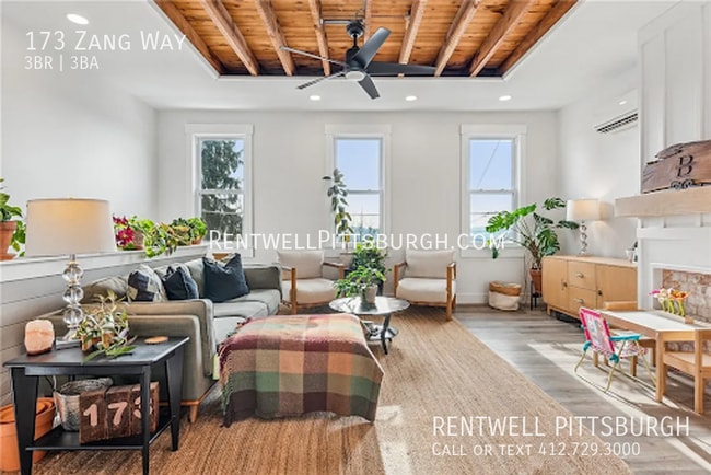 Building Photo - 173 Zang Way