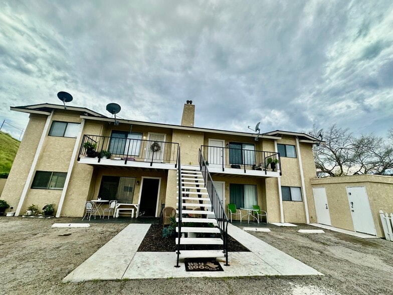 Building Photo - 6005 Hill Dale Ct