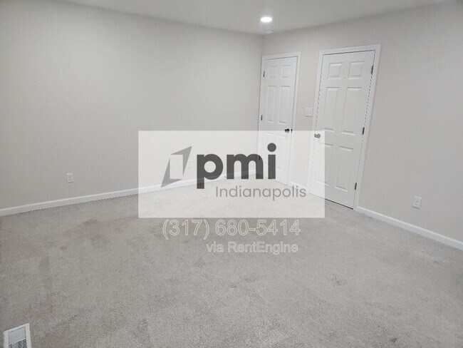 Building Photo - 2828 N Park Ave