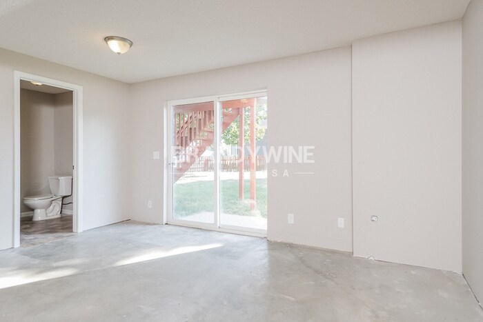 Building Photo - 19307 Diamond Ln