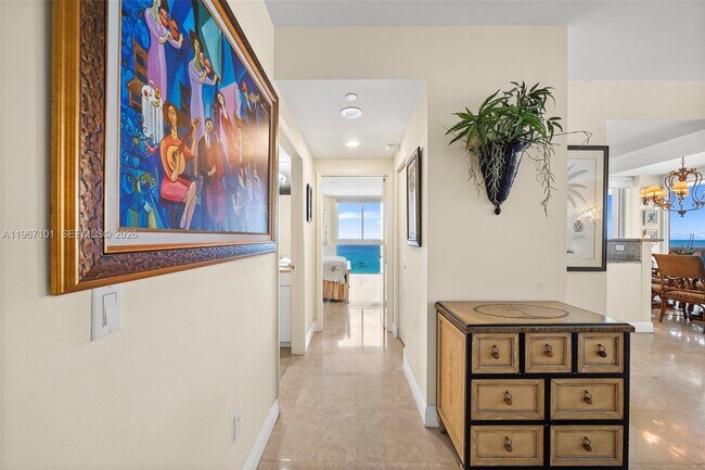 Building Photo - 4775 Collins Ave