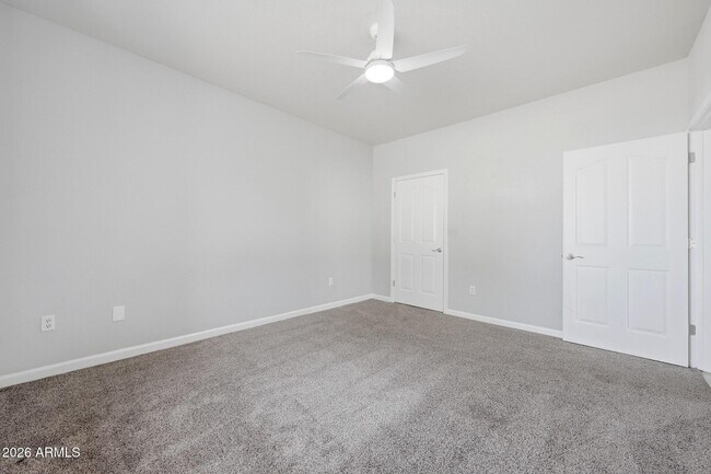 Building Photo - 16013 S Desert Foothills Pkwy