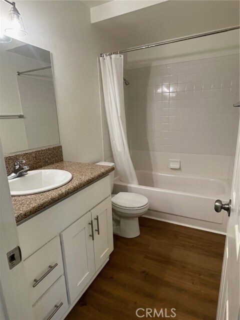 Building Photo - 17081 Grove Cir