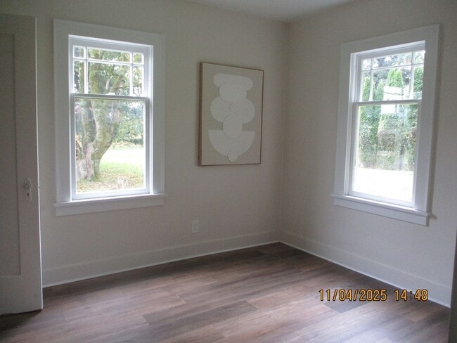 Building Photo - 2640 Queets Ave