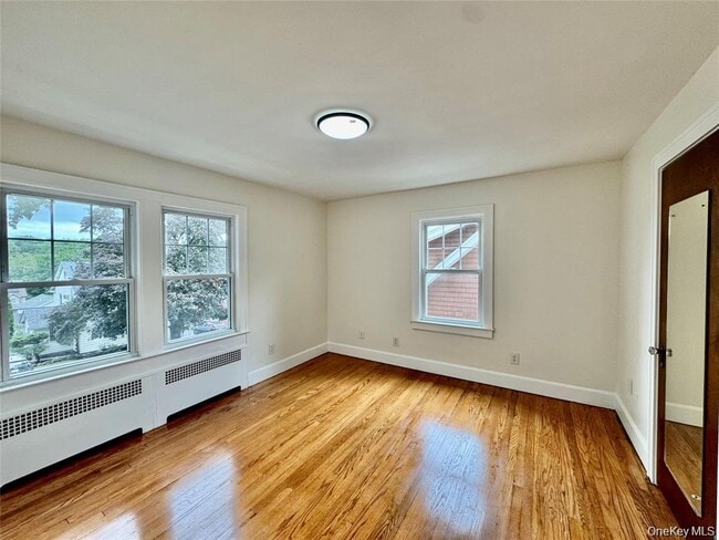 Building Photo - 73 Watkins Ave