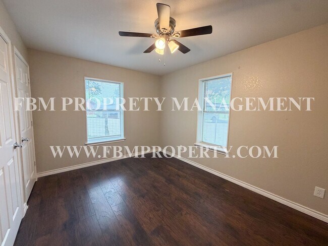Building Photo - 8726 S Fm 148