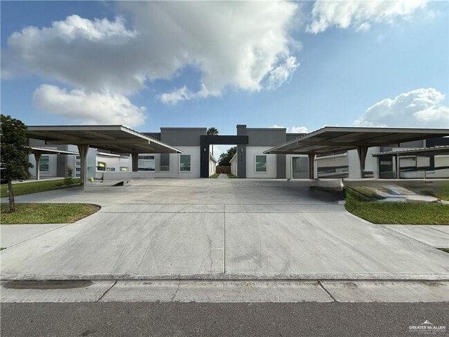 Primary Photo - 212 Lauryn Dr