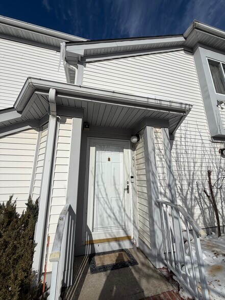 Building Photo - 1301 Sabrina Ln