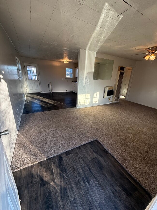 Building Photo - 1913 Gilbert Ave