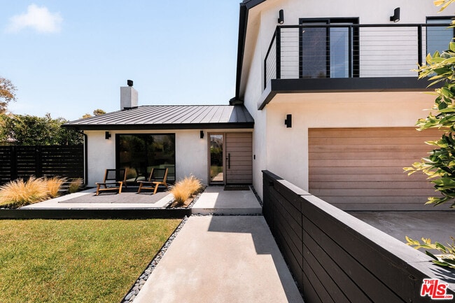 Building Photo - 6450 Surfside Way
