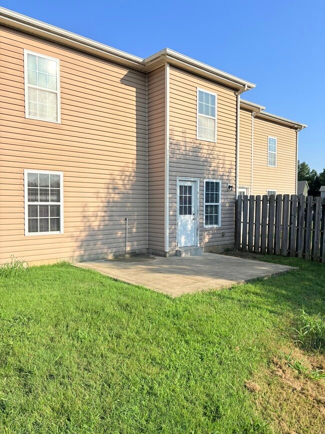 Building Photo - 336 Walnut Creek Dr