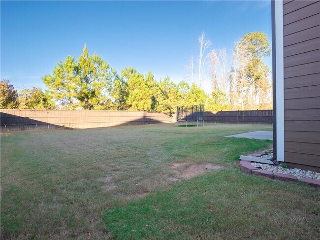 Building Photo - 4550 Farmstead Dr