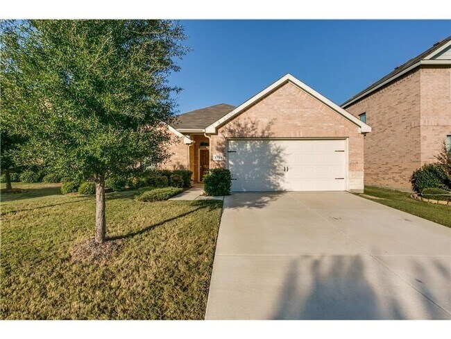 Building Photo - Welcome Home 3-2-2 Melissa ISD