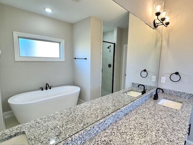 Building Photo - Unique 7 Modern Brand New 5BR home in Stonebriar available for Rental!!