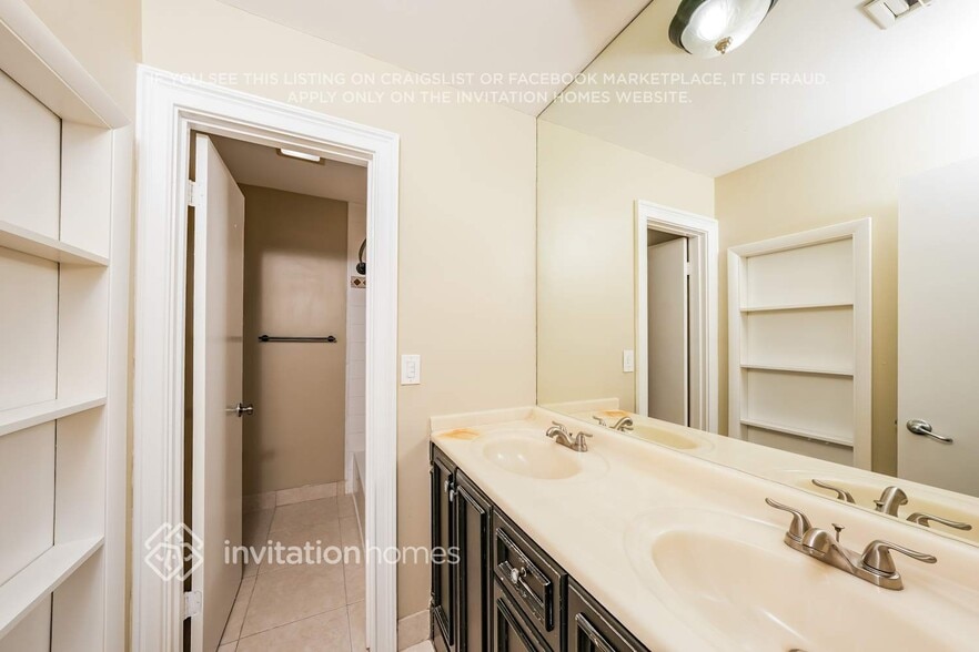 Building Photo - 11752 Laurel Valley Cir