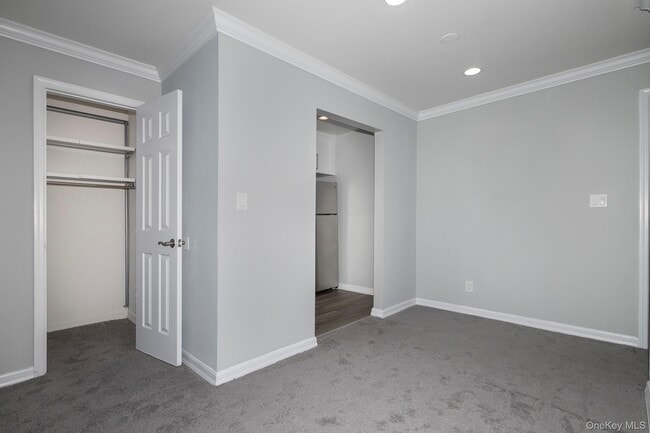 Building Photo - 45 Fairfield Way