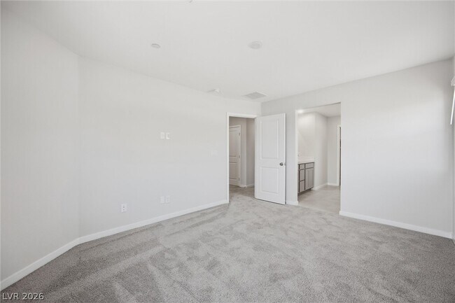 Building Photo - 872 Angwin Ln