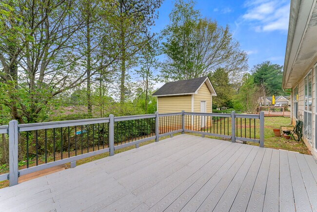 Building Photo - 750 Arbour Glenn Ct NW