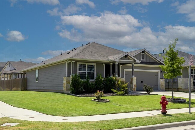 Building Photo - 119 Big Cypress Byu Rd