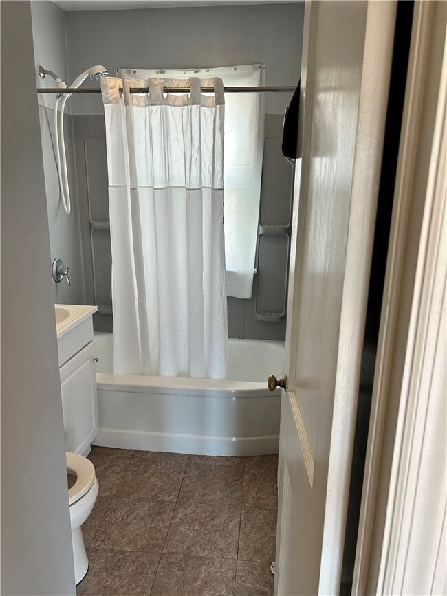 Building Photo - 600 McDowell Pl