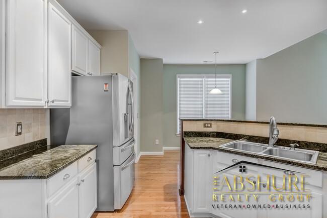 Building Photo - 9028 Stoney Run Dr