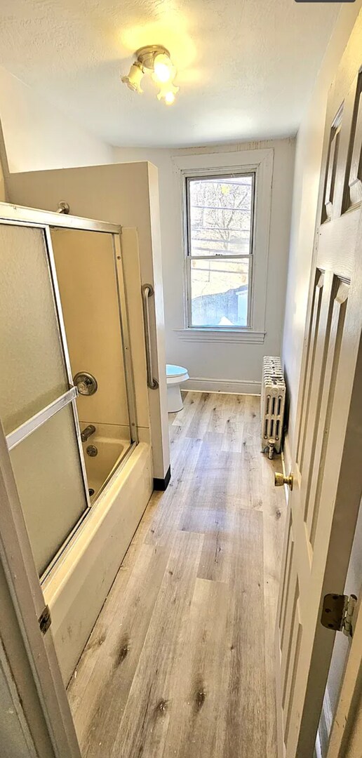 Building Photo - Spacious 4-Bedroom Home with 3-Car Garage, Deck & More!!