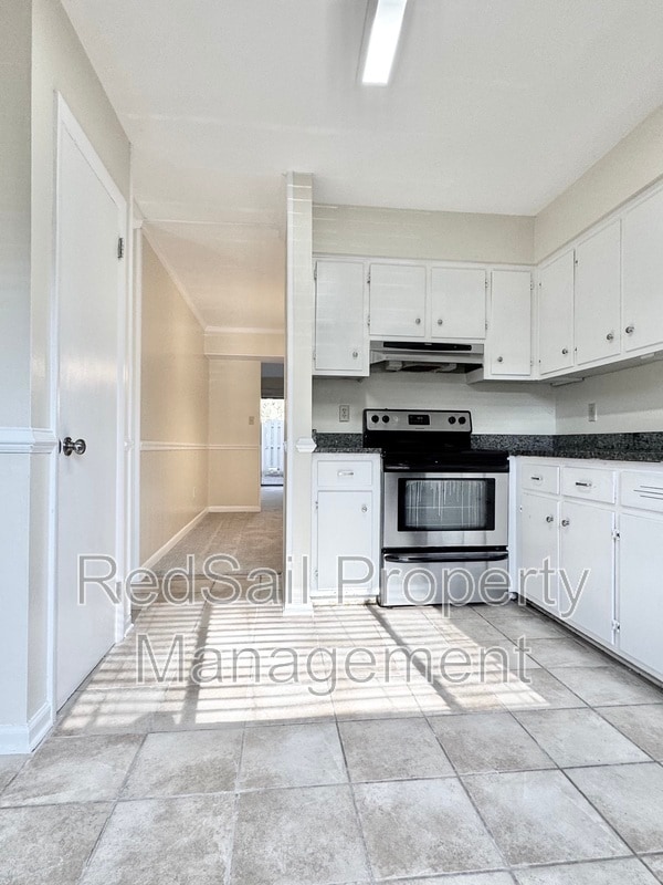 Building Photo - 1067 Willow Green Dr