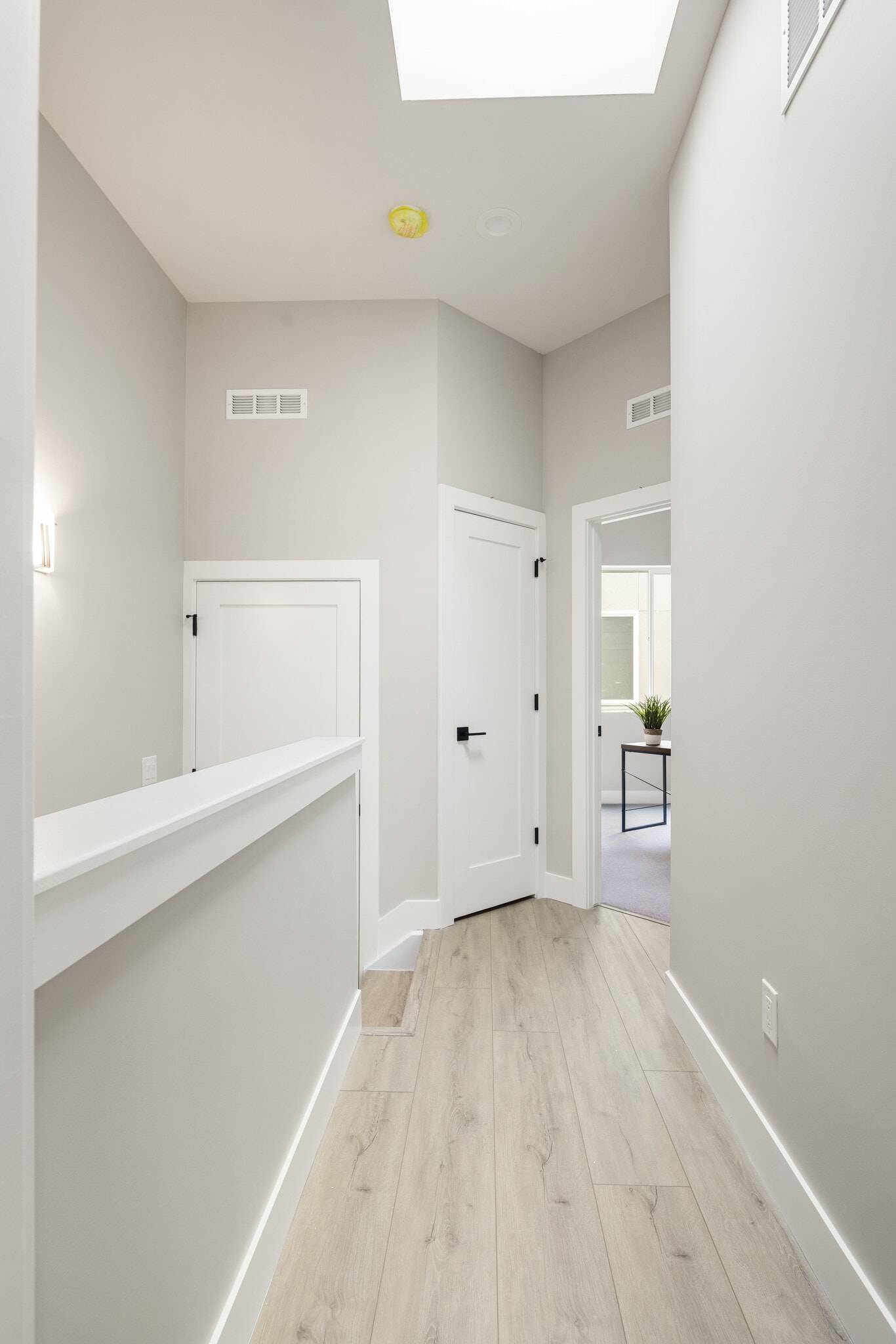 Building Photo - 2025 W 48th Ave