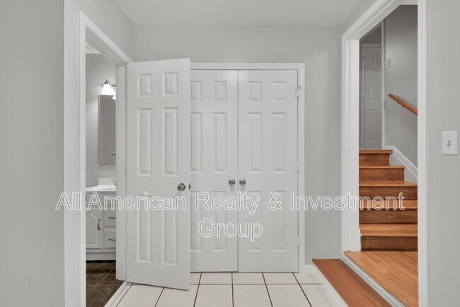 Building Photo - 20 Dogwood Ln