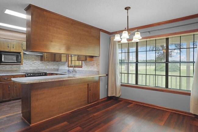 Building Photo - 3bd 2ba Home for Rent on Empire Rd