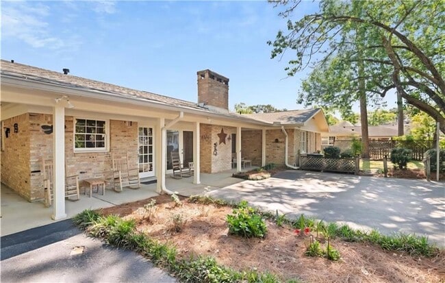 Building Photo - 3813 St Andrews Loop N