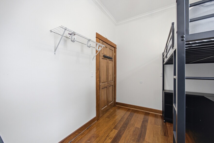 Building Photo - 823 McCallie Ave