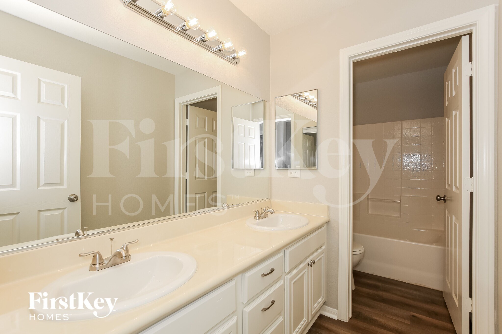 Building Photo - 8248 Mesa Bloom St