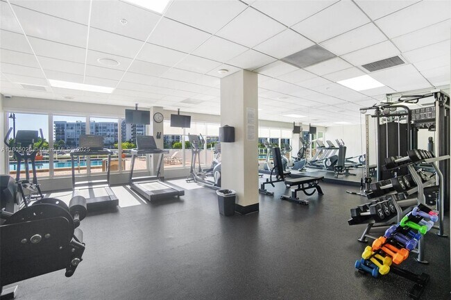 Building Photo - 3000 S Ocean Dr