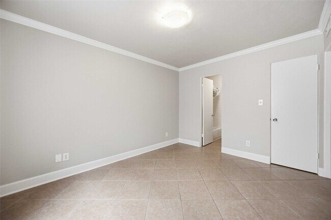 Building Photo - 5353 Institute Ln