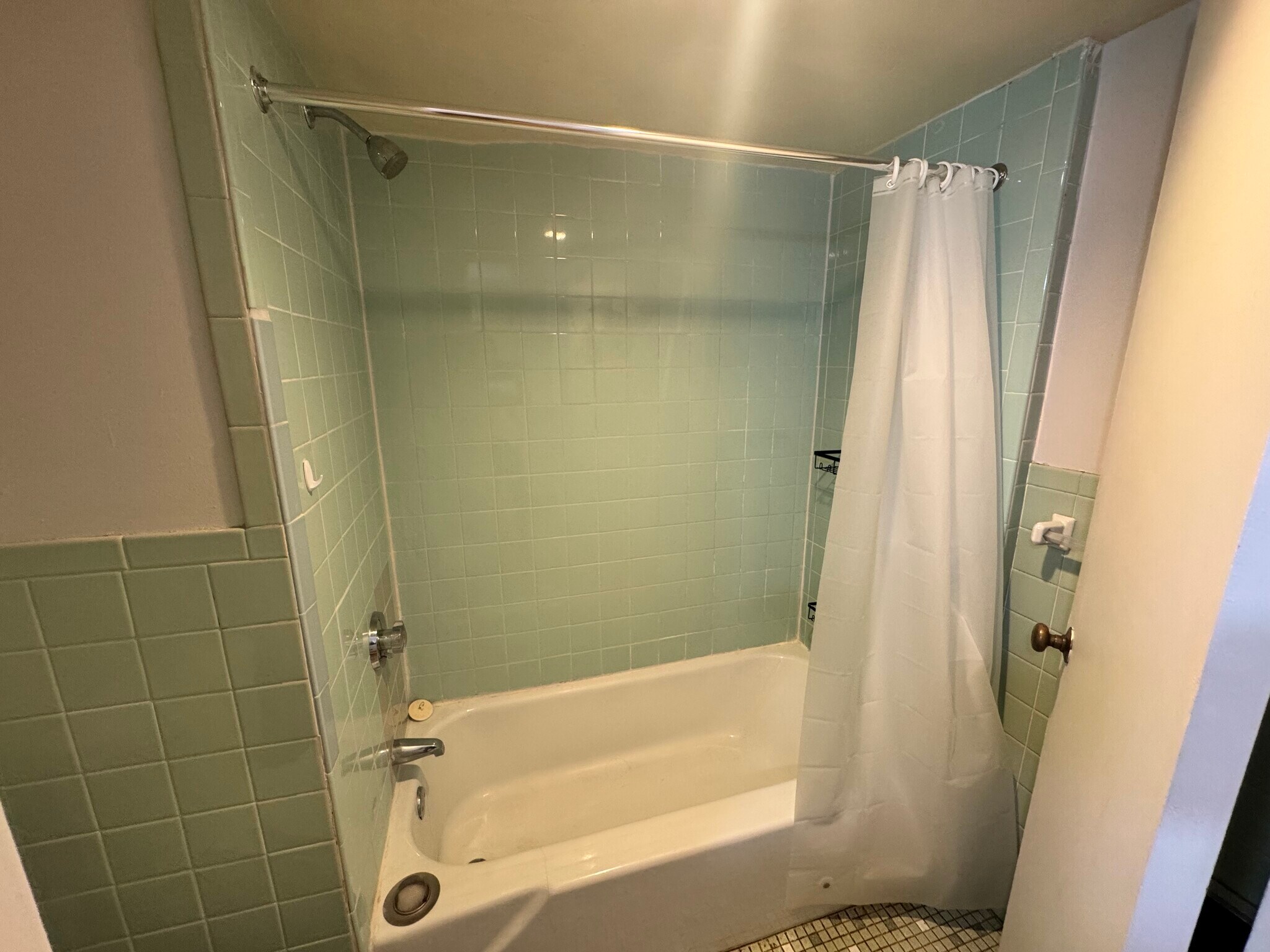 Building Photo - 1113 Commonwealth Ave