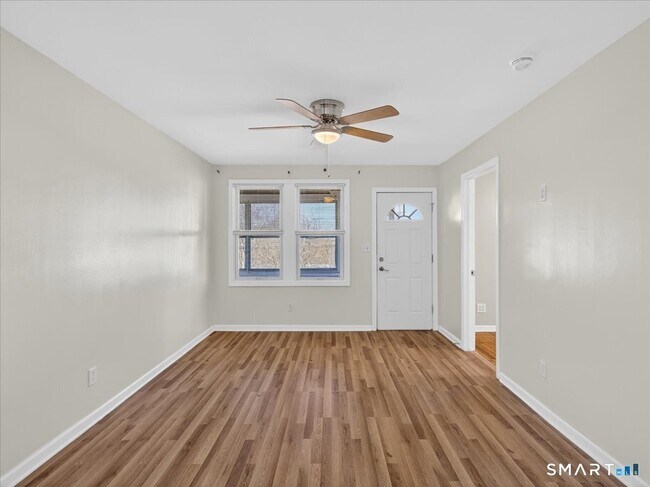 Building Photo - 91 Jewett St