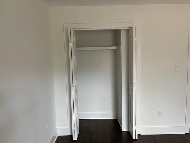 Building Photo - 1938 GA-212