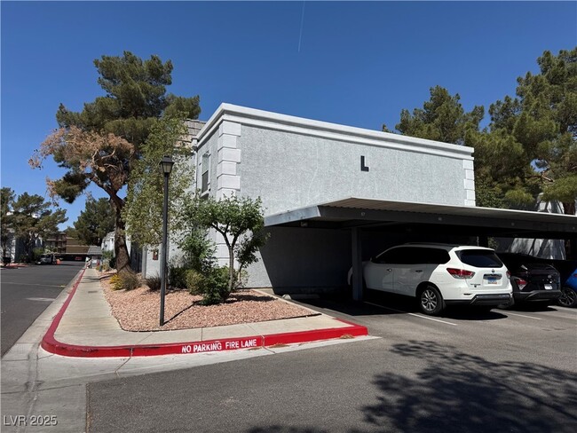 Building Photo - 3823 S Maryland Pkwy