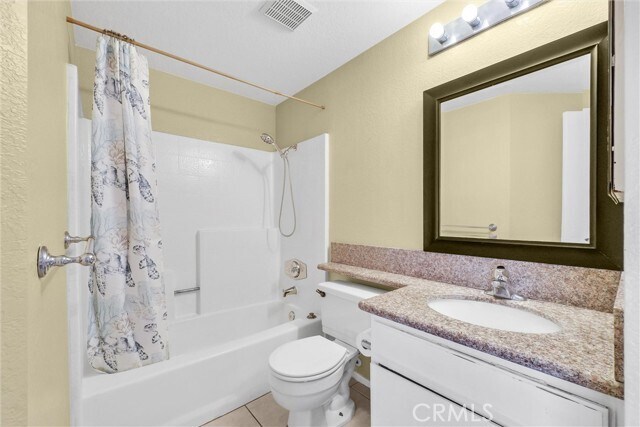 Building Photo - 771 Racquet Club Dr