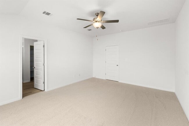 Building Photo - 496 El Capitan Lp