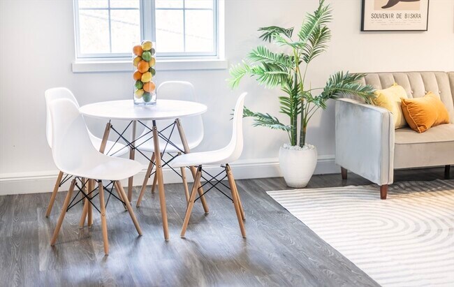 Building Photo - 1505 Commonwealth Ave