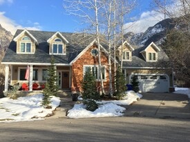 Building Photo - 9751 S Old Ranch Pl