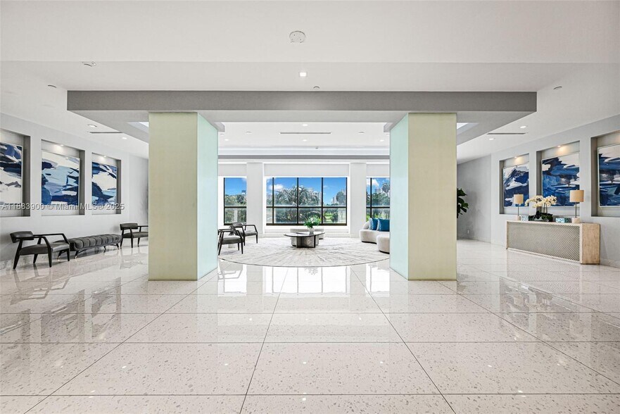 Building Photo - 20335 W Country Club Dr
