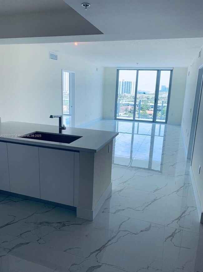 Building Photo - 330 Sunny Isles Blvd