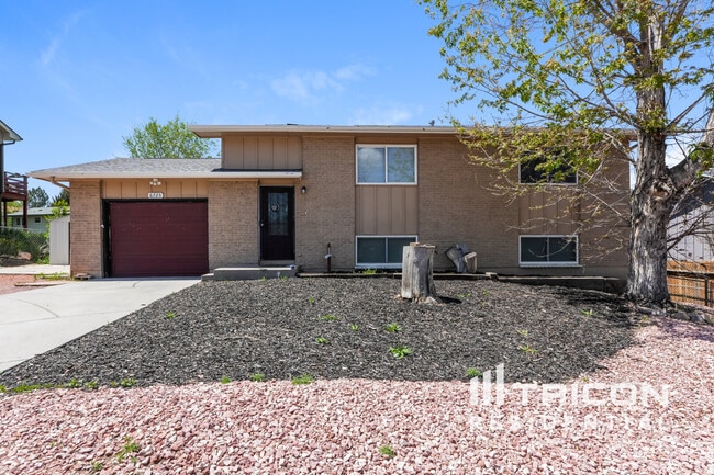 Primary Photo - 6725 Defoe Ave