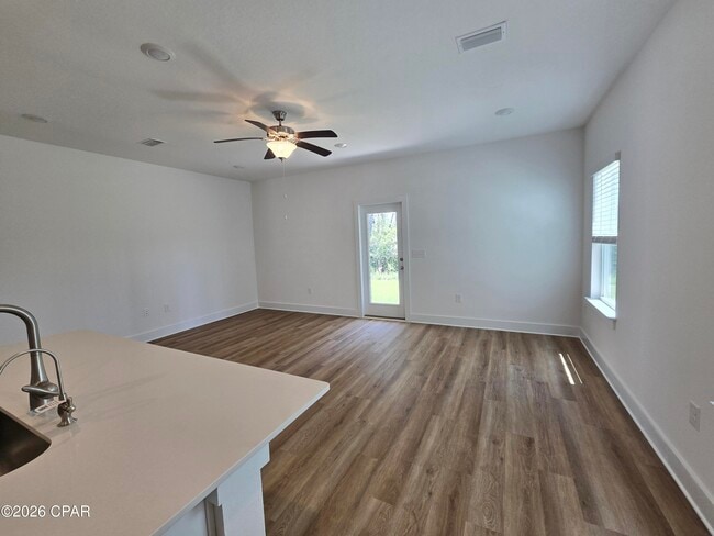 Building Photo - 186 Ellery Ln